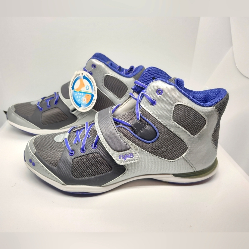 Ryka Downbeat athletic shoes - size 8